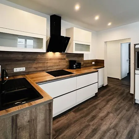 Goldberg-aparts Tal شقة