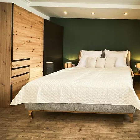 Goldberg-aparts Tal *