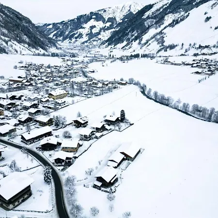 Goldberg-aparts Tal * Rauris